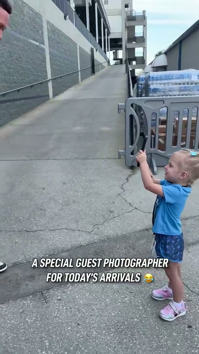 The newest Yankees Photographer took Judge's arrival pics 🥹💙 #yankees #aaronjudge #photo #baseball #springtraining 