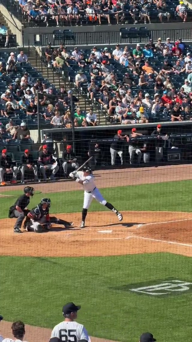 Another one, thank you 😌 #yankees #aaronjudge #homerun #mlb #baseball 