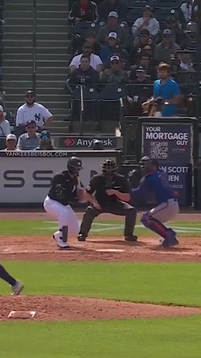 Presidential Fitness Test: Amed’s Version 😂 #yankees #mlb #baseball #amedrosario #pushups 