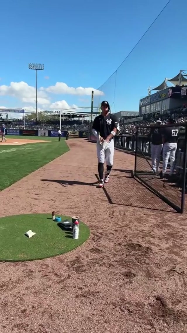 On deck with Aaron Judge 🫡 #yankees #mlb #baseball #aaronjudge #springtraining 
