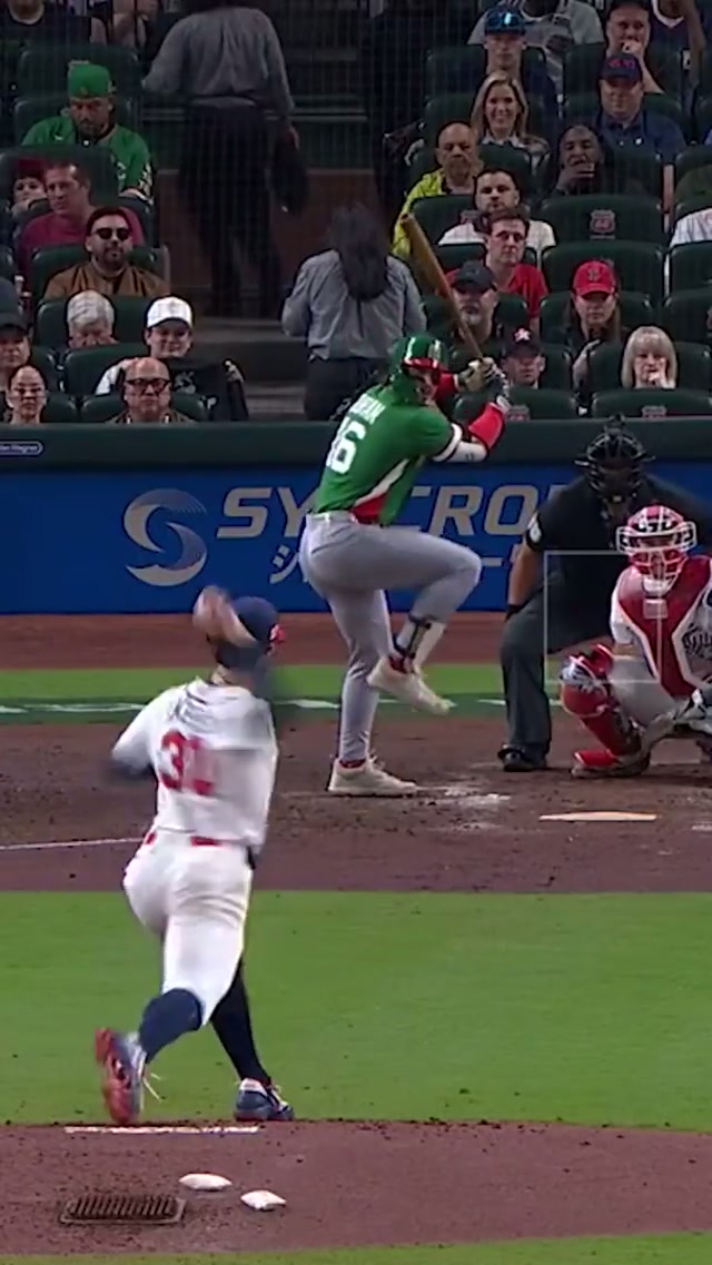 Cap’s got a cannon 💪 #aaronjudge #yankees #teamusa #worldbaseballclassic 