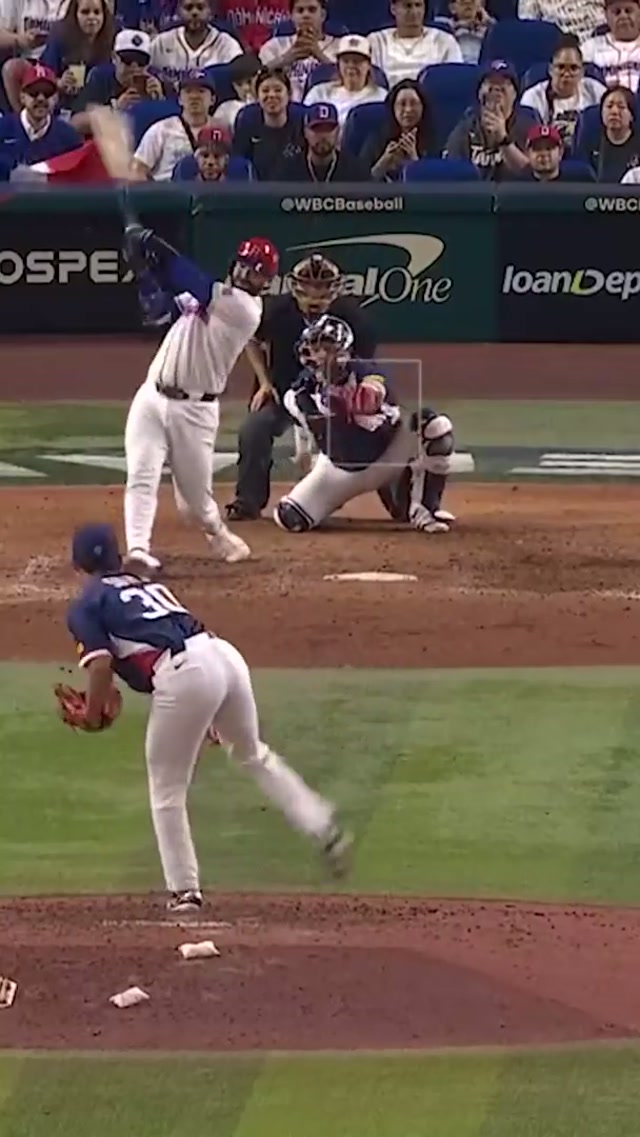 Wells walks it off for Team D.R. 🇩🇴🔥 #worldbaseballclassic #baseball #yankees #austinwells #homerun 