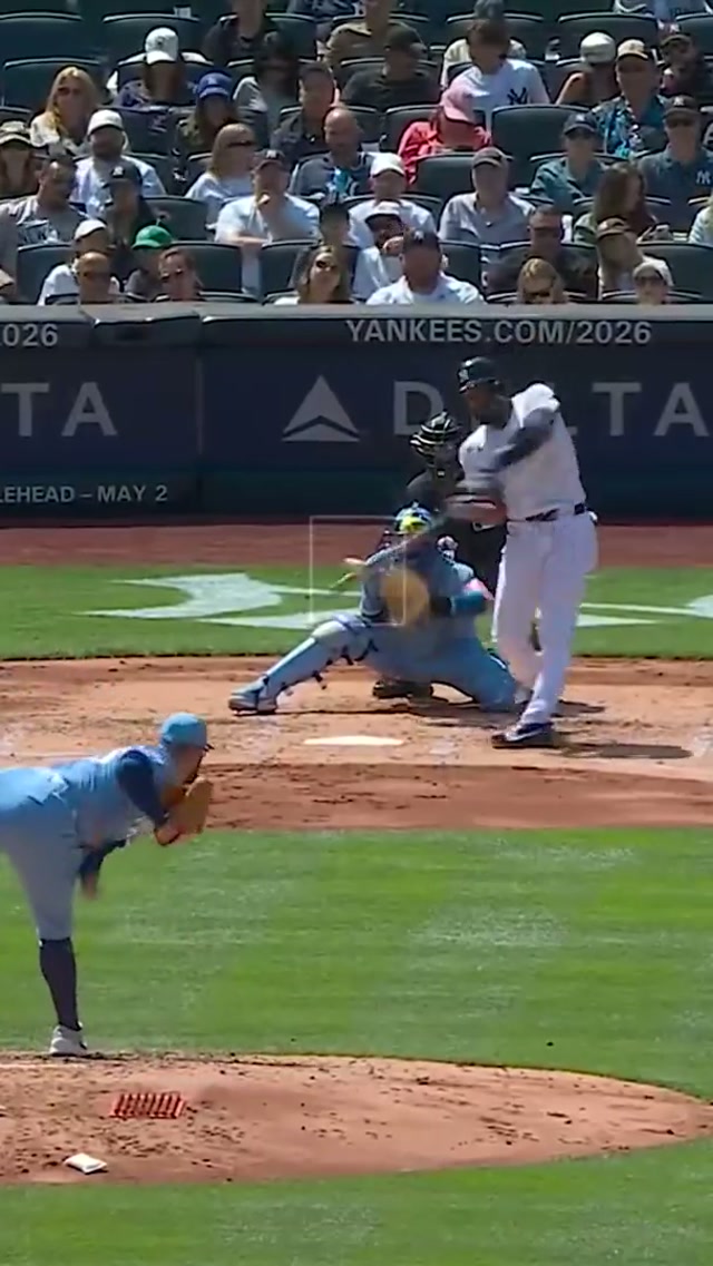 3 homers in the 3rd 💪💪💪 #yankees #homerun #amedrosario #codybellinger #benrice 