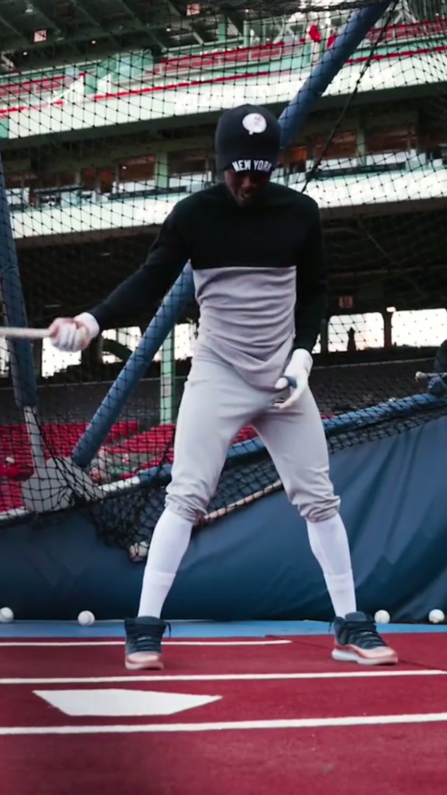 BP in Beantown with @Jazz Chisholm Jr👑 🙌 #yankees #mlb #battingpractice #baseball 