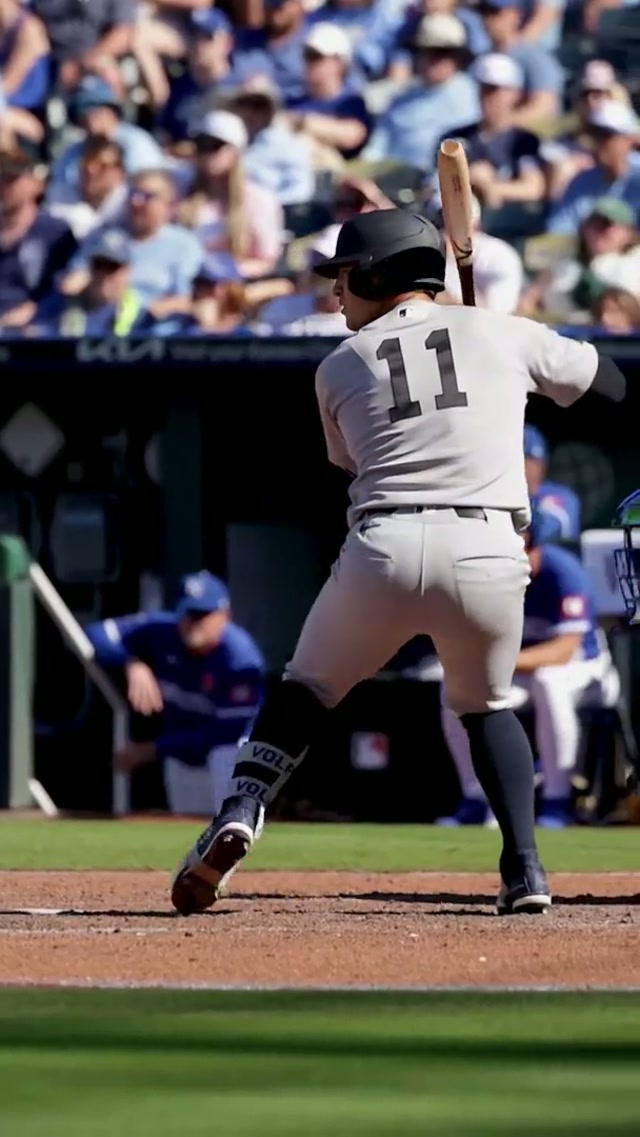 Fantastic Mr. Fox 🦊 #yankees #mlb #baseball #anthonyvolpe 