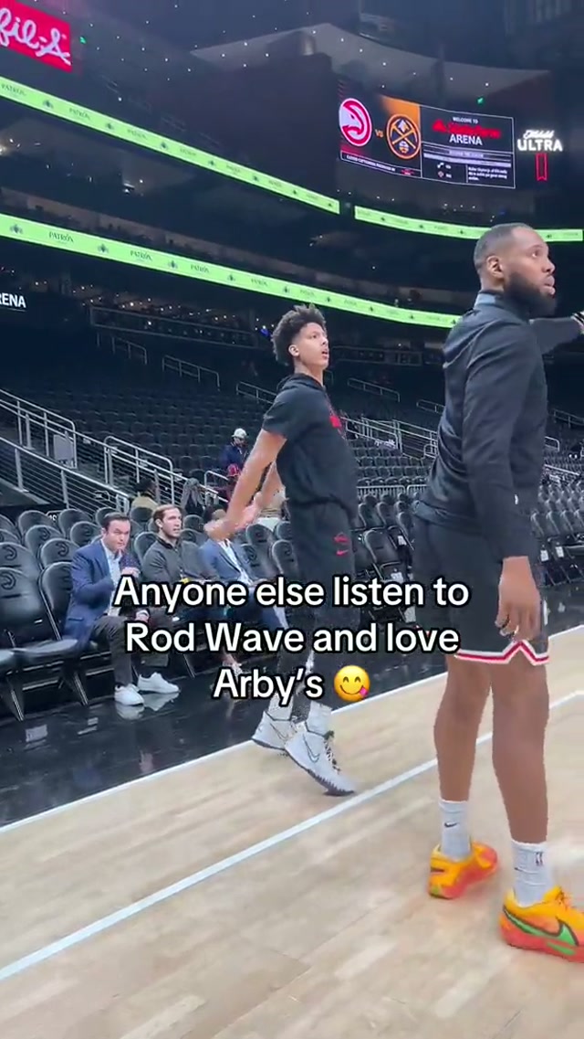 There are real human beings who do 😭 #hawks #giftok #rodwave #arbys #basketball 