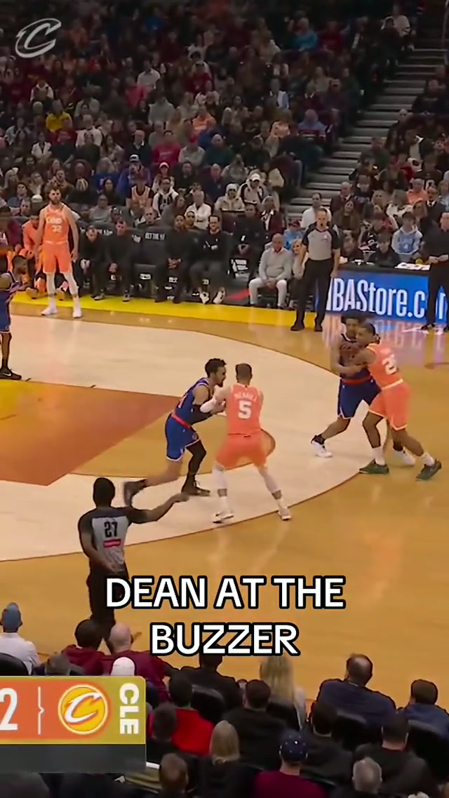 🚨 KNOCKDOWN AT THR HORN! #LetEmKnow #Cavs #DeanWade #NBA