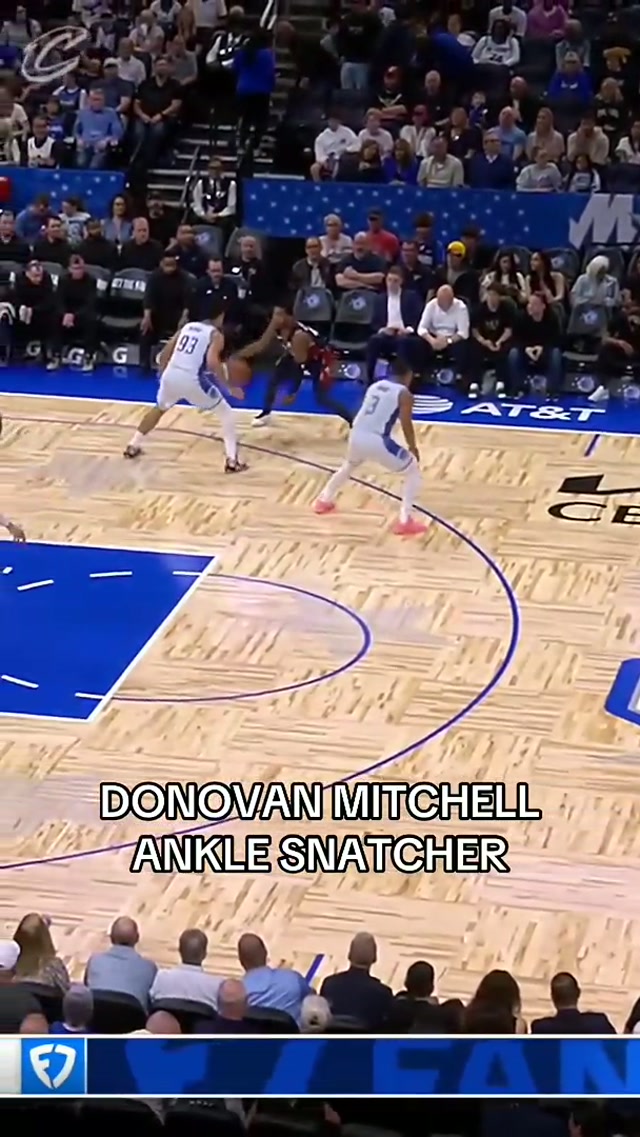 🤯 SPIDA MITCHELL OH MY GOSH 🤯 #nba #basketball #donovanmitchell #cavs #nba 