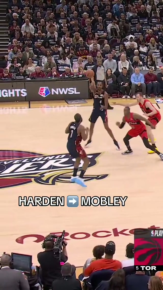THAT’S A SIIIIICKKKK DUO 👀 #cavs #nbaplayoffs #jamesharden #evanmobley 