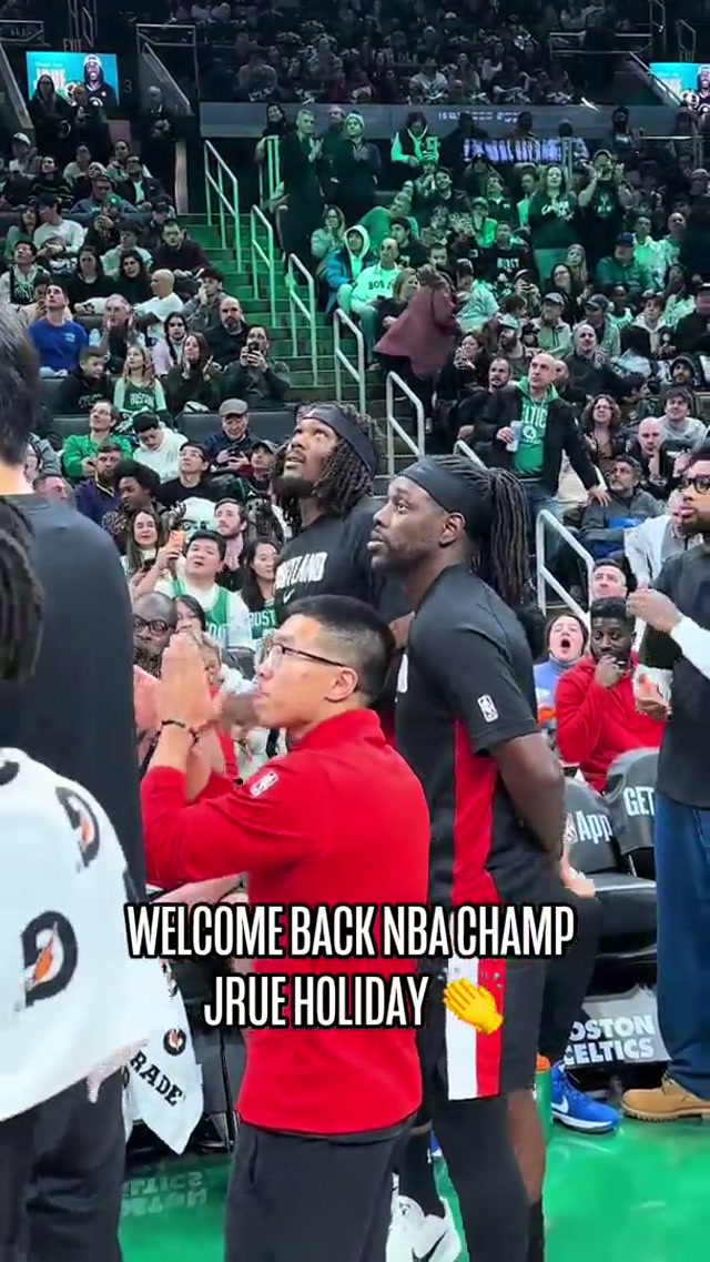 Welcome back champ… Jrue Holiday is back in Boston tonight ☘️👏

#celtics #nba #jrueholiday #bostonceltics 