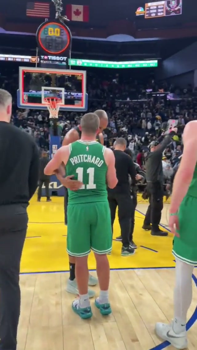nothing but respect 🤝 #bostonceltics #alhorford #kristapsporzingis #celtics #nba 