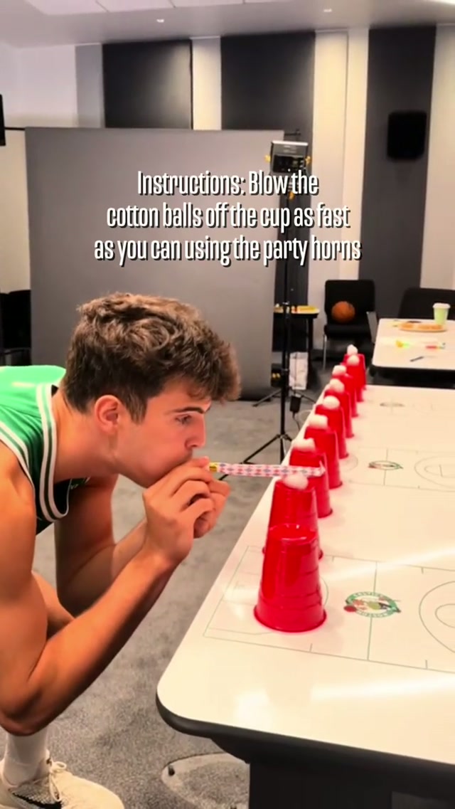 This team is so competitive 😂 

#celtics #partyblowerschallenge #boston #bostonceltics #jaylenbrown #derrickwhite 