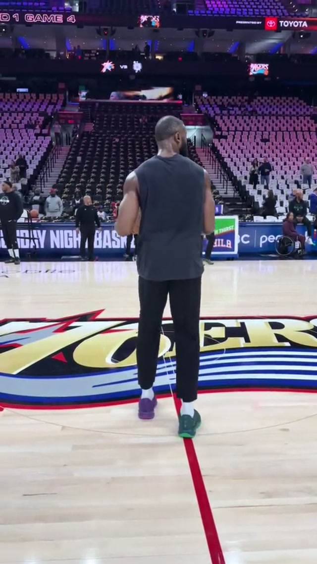 our favorite pregame ritual 🥹👌 #celtics #nbaplayoffs #nba #jaylenbrown #bostonceltics 