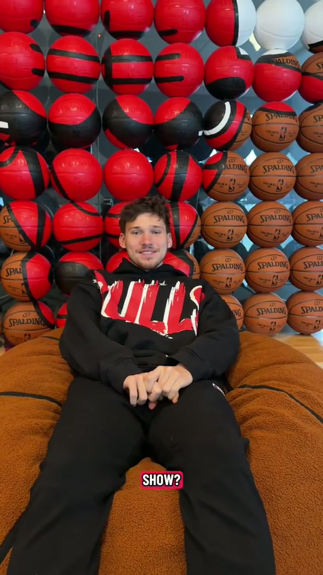 Rapid fire questions w/ @Jesser 👀🔥 #jesser #chicagobulls #nba #rapidfire #qanda 