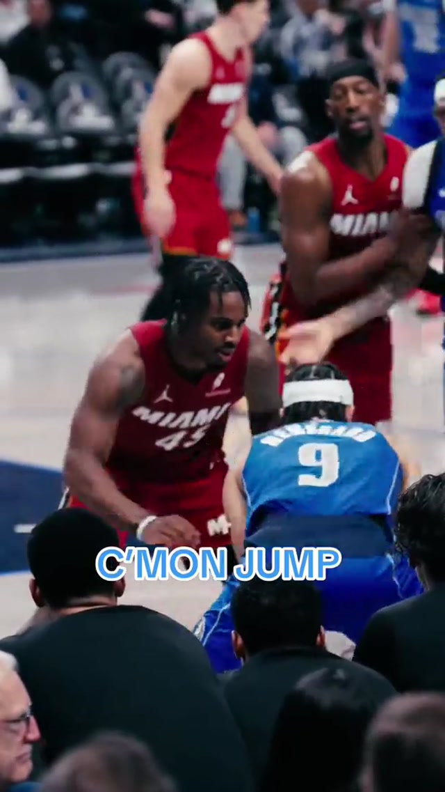 “Don’t jump with me” - Probably AD #dunk #dallasmavericks #anthonydavis #posterdunk 