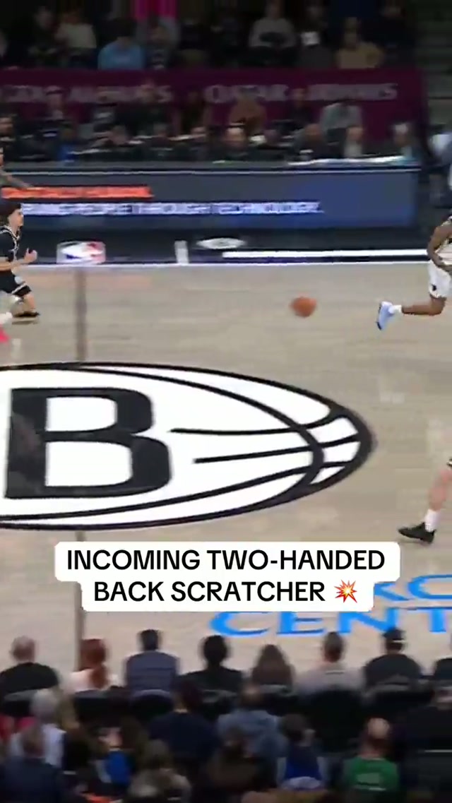 Two hands for safety 💥 #basketball #dallasmavericks #dunks 