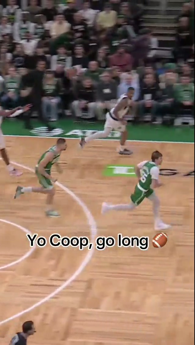 Full-court assist = Touchdown 🏈 #nba #dallasmavericks #basketball  