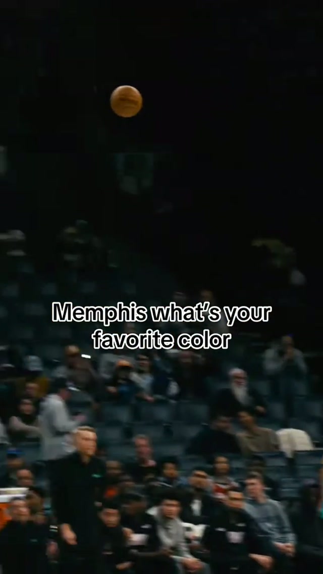 Bro got Moss’d 😳 #basketball #NBA #dallasmavericks 