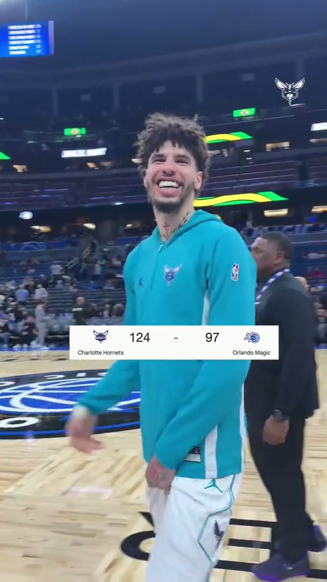 play the so- 😏 #charlottehornets #win 