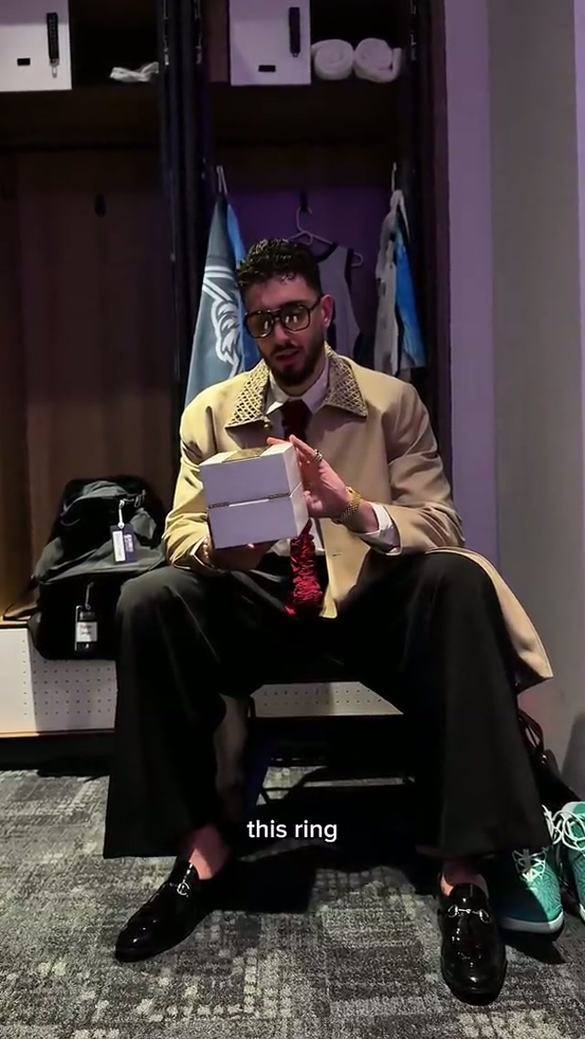 adding some bling to the fit 💍