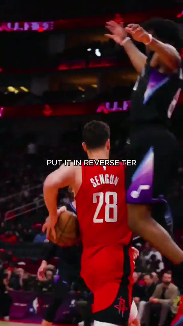 PUT IT IN REVERSE, ALPI ⏮️ #rockets #alperensengun #nba #basketball 