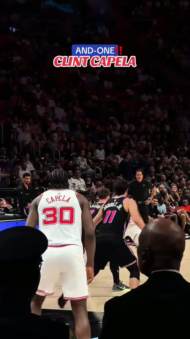 CC thru contact 💪 #clintcapela #nba #houstonrockets 