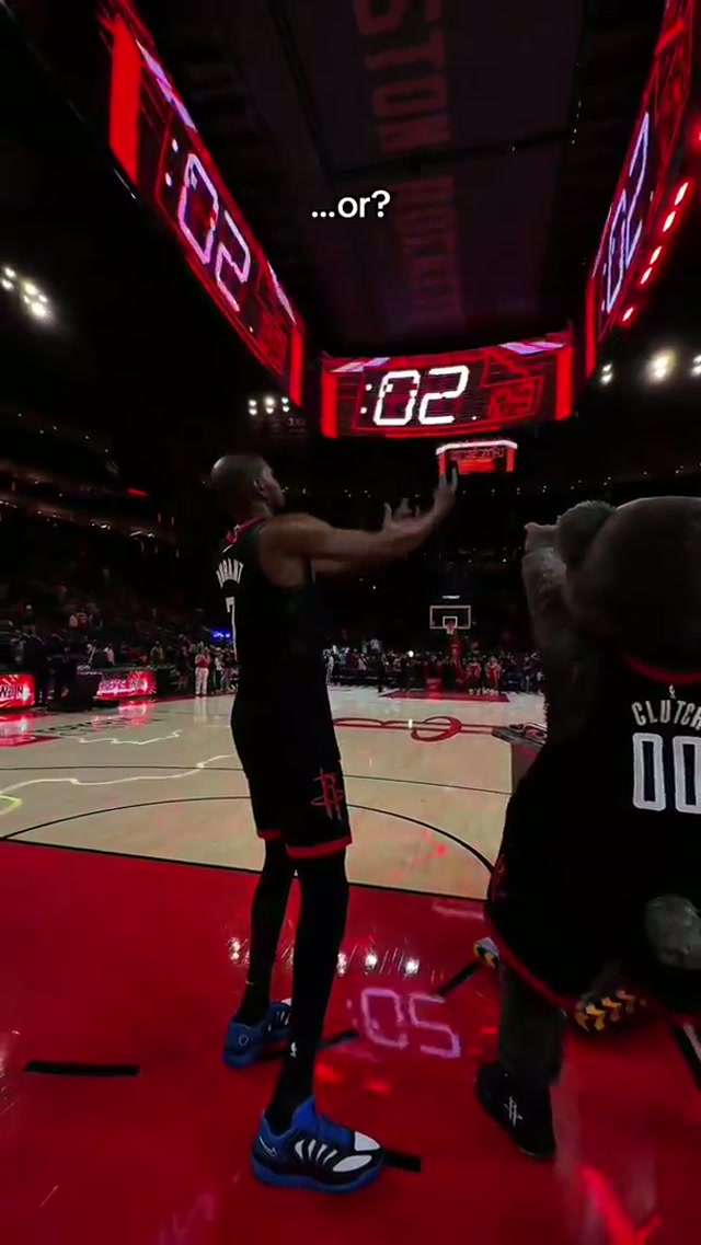 KD accidentally hitting 67 was not on our bingo card 💀 
#kevindurant #67 #rockets 