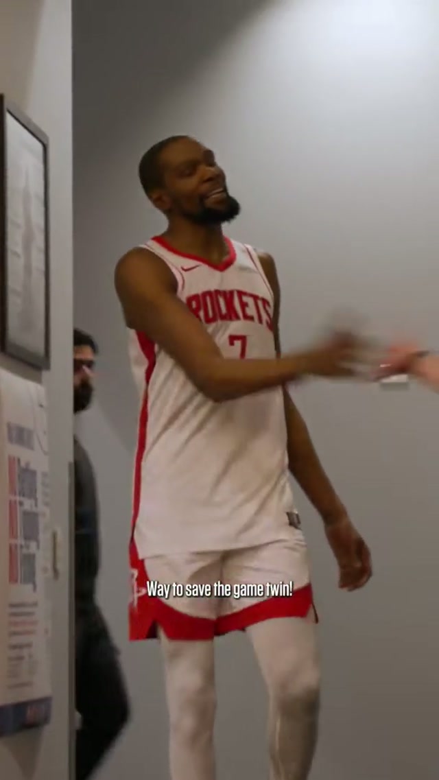 The night KD became a 5th NBA All-Time scorer & Twin had a game winning tip-in. 🔥

See the exclusive locker room moment in the latest episode of 𝙄𝙣 𝙁𝙡𝙞𝙜𝙝𝙩.

🔗 in bio