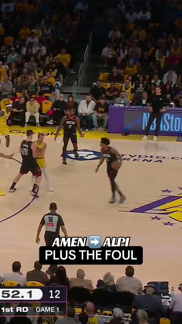 beautiful look, beautiful finish 🤌 #playoffs #AmenThompson #AlperenSengun #Rockets #NBA  
