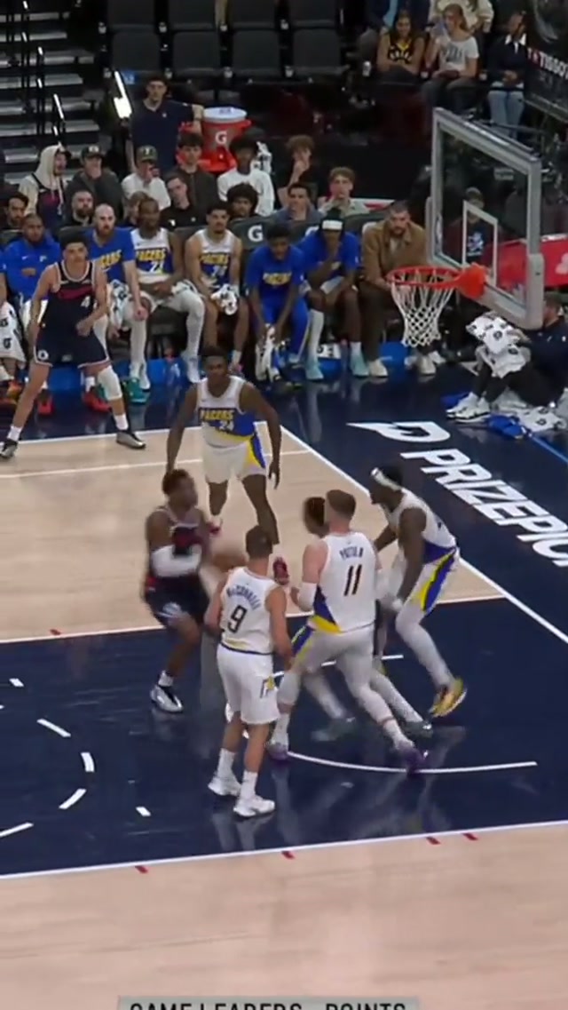 If Benn is coming at you, wyd? 😳 #funny #nba #basketball #clippers #fyp 