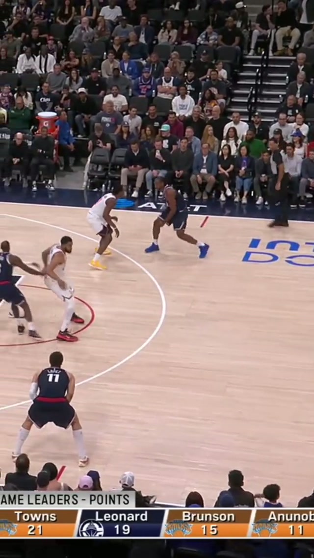 Kawhi COOKED him! 😳 #nba #clippers #basketball #basketballtiktok #kawhileonard 