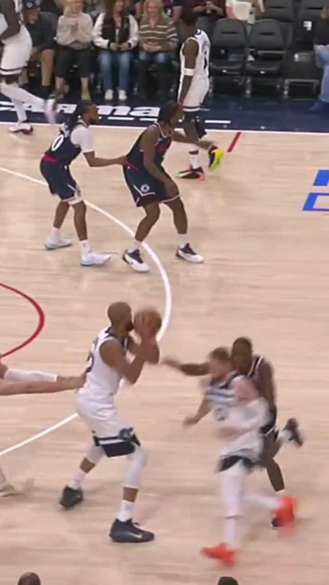 Make ‘em miss, make ‘em pay! 😤 #druski #nba #clippers #basketball #basketballtiktok 