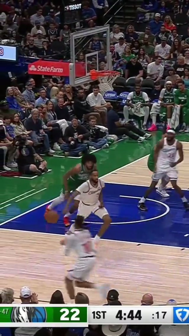Darius Garland scored eight threes and 41 points in Dallas last night! 😳 #nba #basketball #basketballtiktok #dariusgarland #clippers 