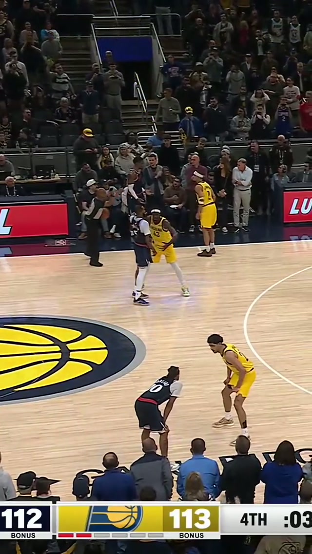Kawhi calls game in Indiana! 🤯 #nba #basketball #kawhileonard #basketballtiktok #clippers 