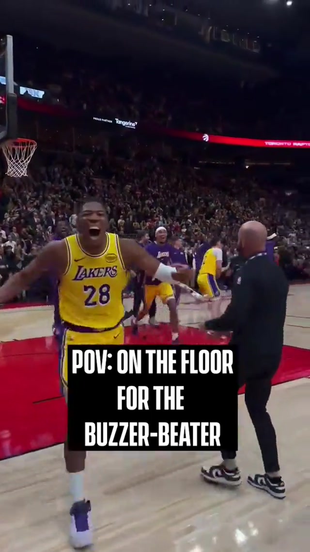 Entire squad was HYPE for Rui’s buzzer beater 🗣️ #lakers 