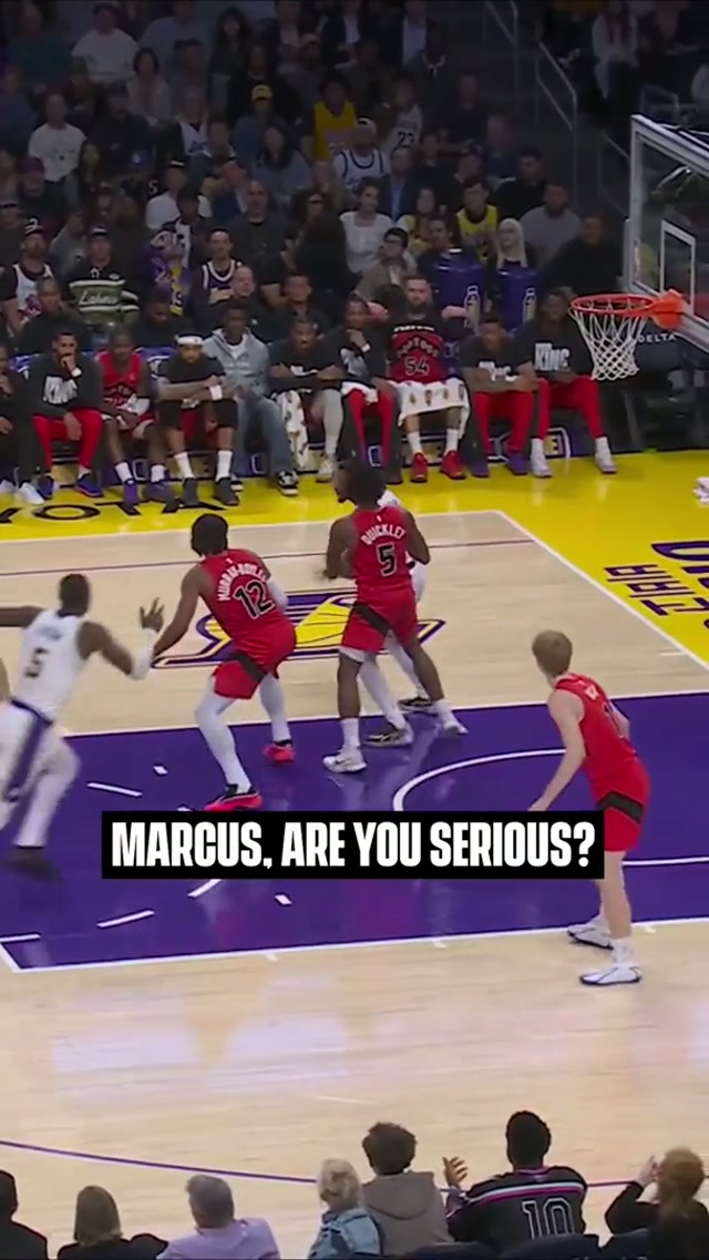 Marcus NO LOOK LOB to Deandre 🤯#Lakers #NBA
