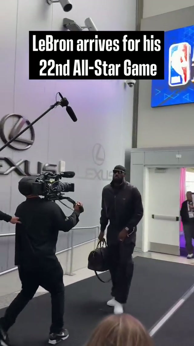 The King is on the scene 👑 #Lakers #LeBron #nbaallstar 