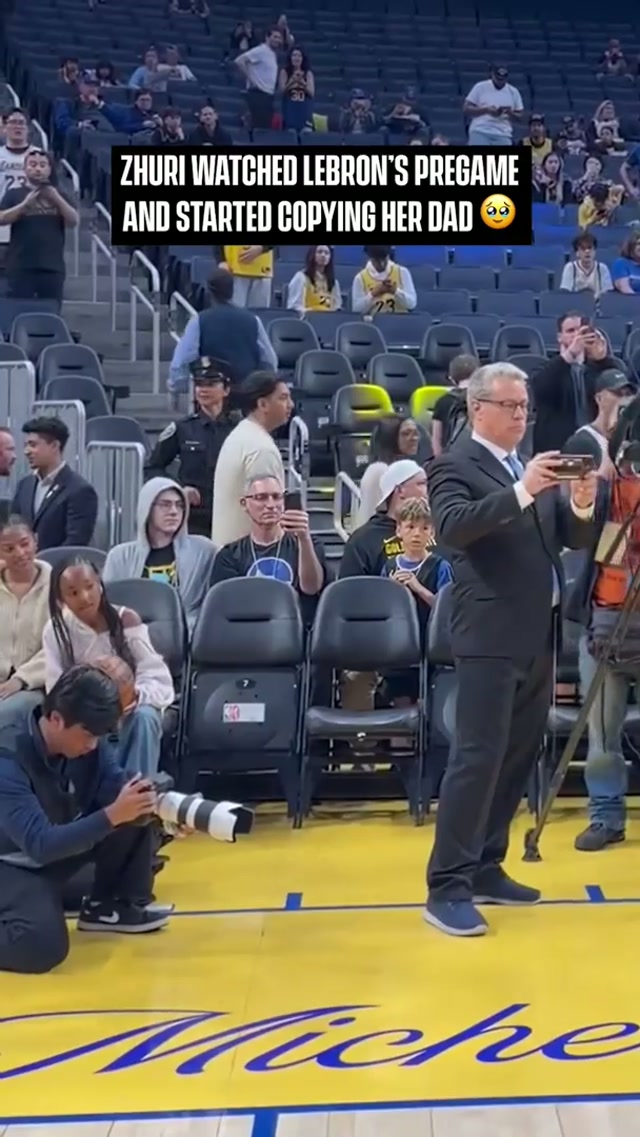 A special moment for LeBron and Zhuri 🤗 #lakers