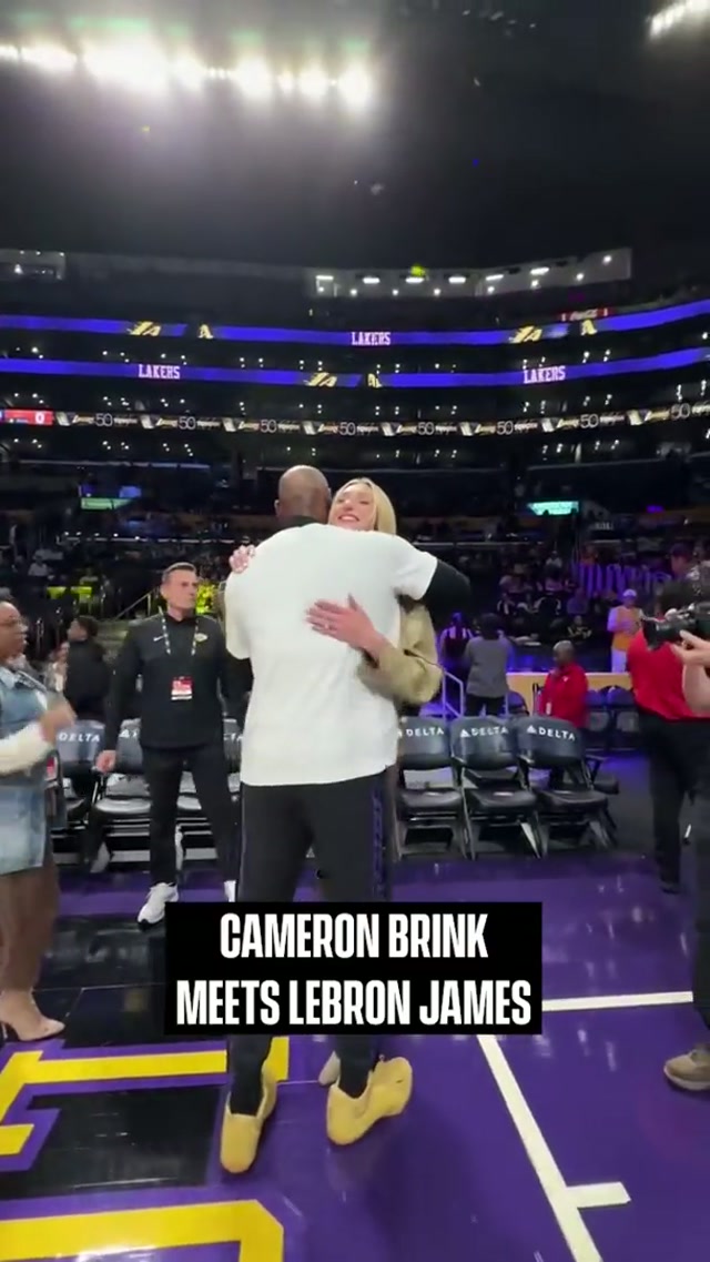 Wait for Cam’s reaction 🤣 #LeBronJames #Lakers 