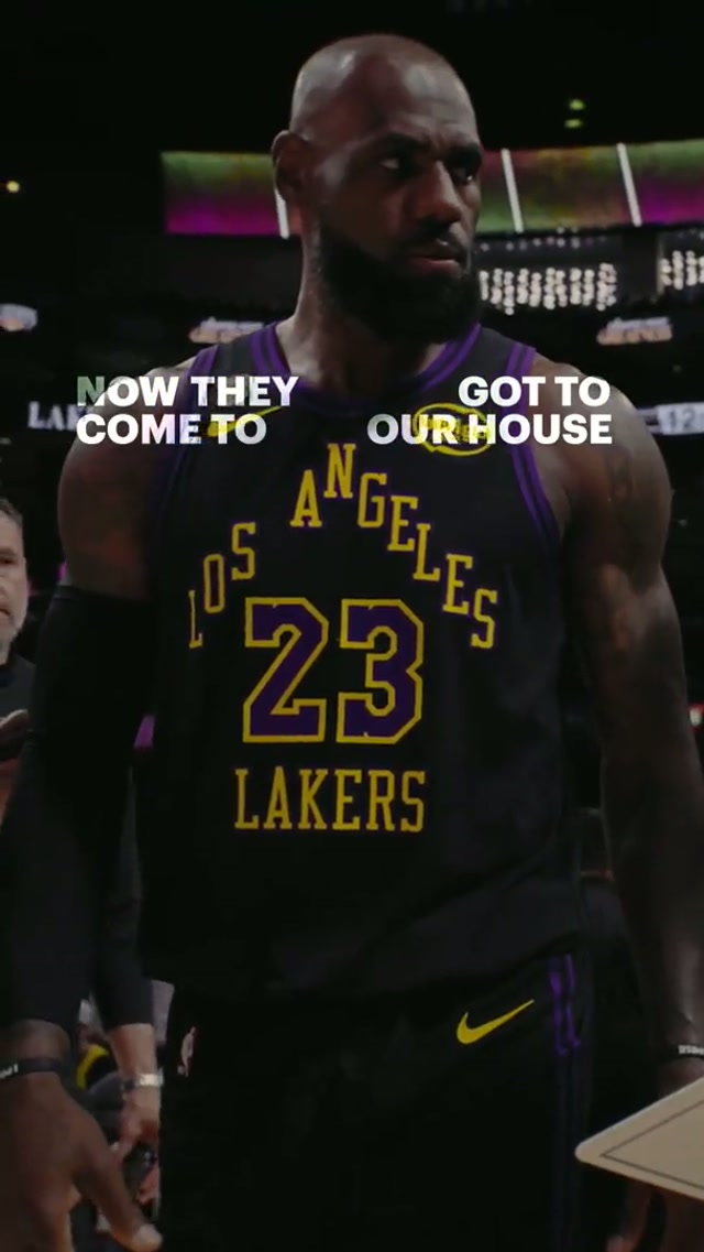 Home crowd behind us. Let's get to work. #lakers #NBAPlayoffs