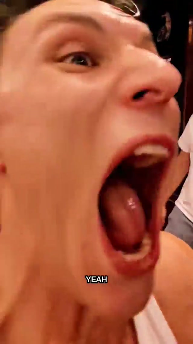 If you ever wanted to know what it feels like being 6’6”…watch this video 😂 #metaglasses #meta #win 