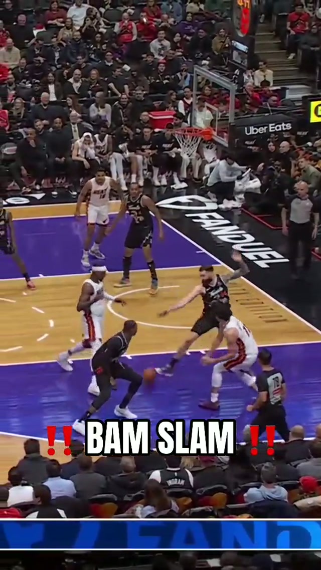 GET UP THERE CAP! 😤 #bamadebayo #bam #dunk 