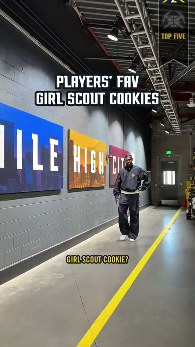 Time to make a macadamia nut cookie, Girl Scouts 🫵 #nba #denvernuggets #girlscoutcookies 