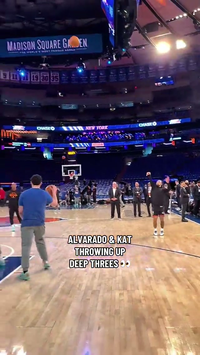 almost game time 😤 #nyknicks #nbaplayoffs #karlanthonytowns #josealvarado 