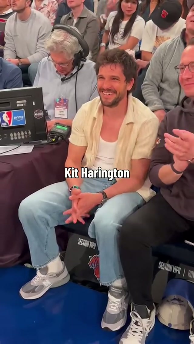 a few of our friends came to hang with us last night 😎 #nyknicks #celebrities #nbaplayoffs 