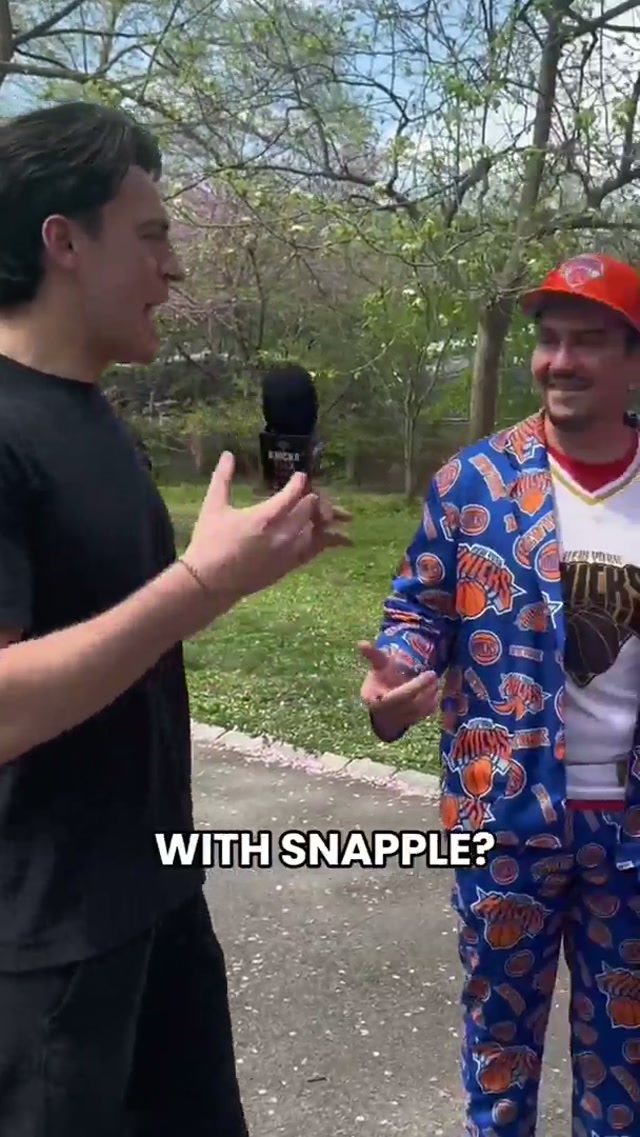 our fans don't miss 🎯

Knicks Talk | ​⁠@Snapple 

#AlwaysKnicks #nba #knicks #nbaplayoffs #knickstalk 