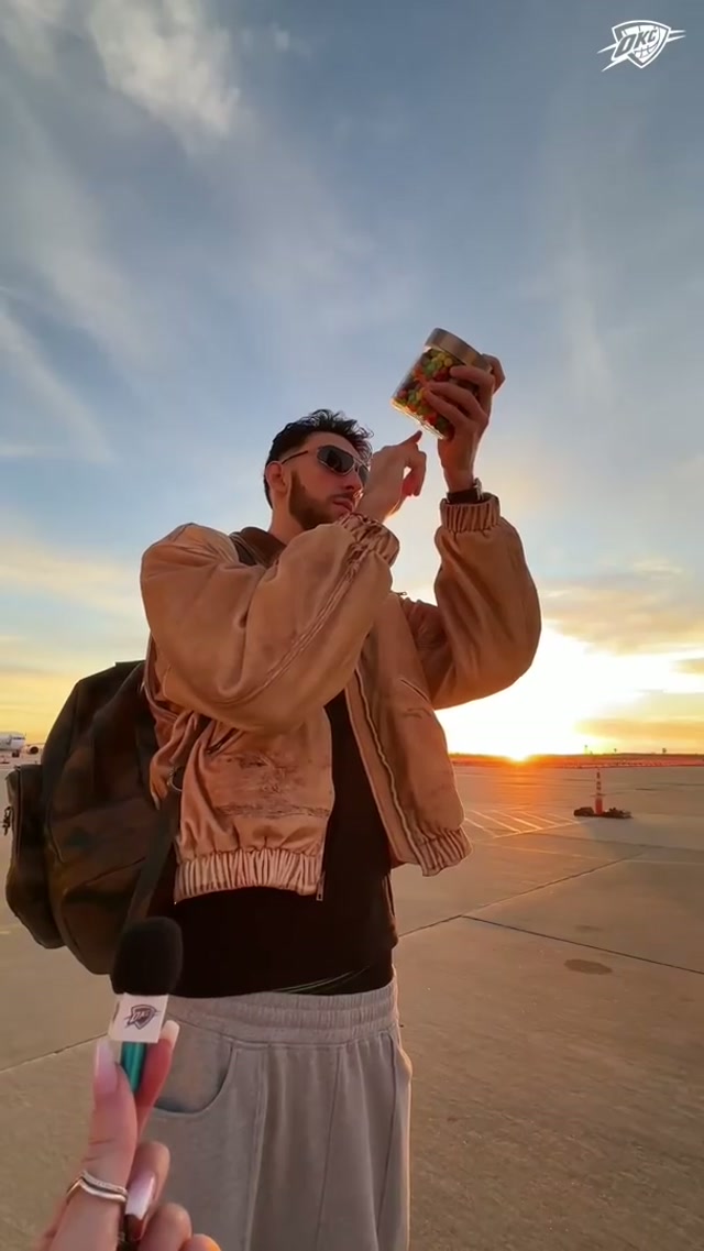 They gave it their best guess, that’s what counts 😅🍬 #okcthunder #nba 