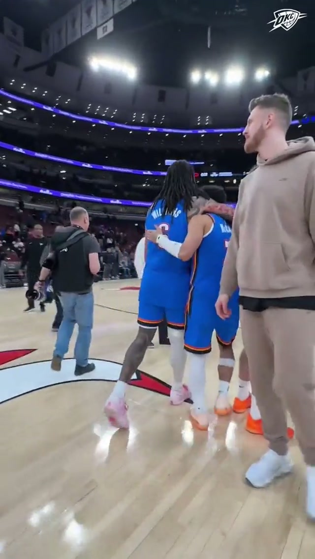 I think we found Nick Gallo a new stylist, @J-DUB 😂