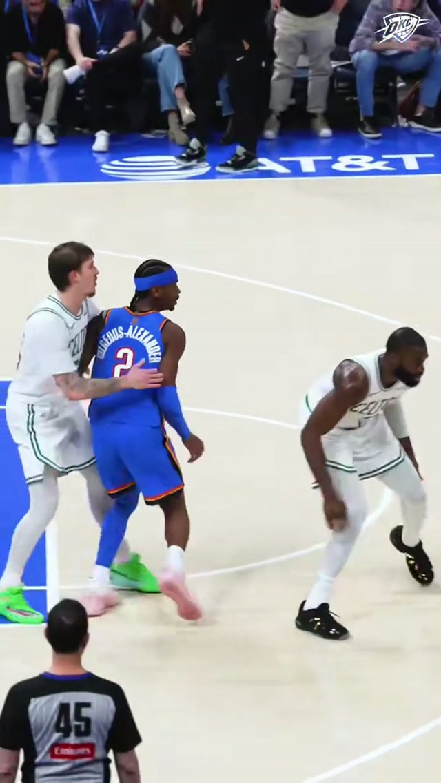 THE MOMENT HISTORY WAS MADE 🎥 #okcthunder 