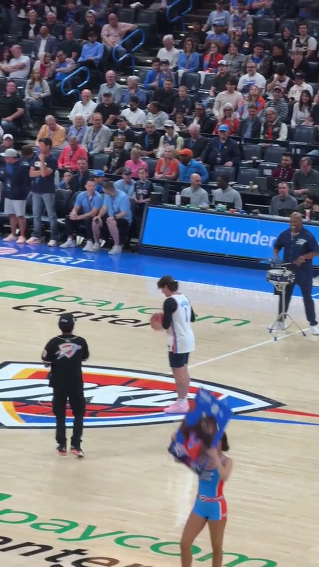 CASHED 🤑 Logan Isbell from OKC wins $20K after sinking this half-court shot thanks to MidFirst Bank 👏 #okcthunder  #halfcourtshot